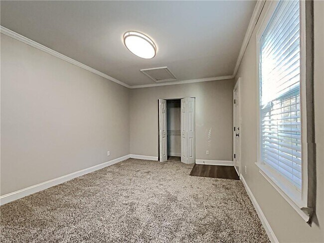 Building Photo - 968 Country Oaks Ct