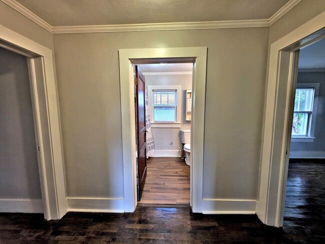Building Photo - HOUSE FOR RENT - COURTLAND