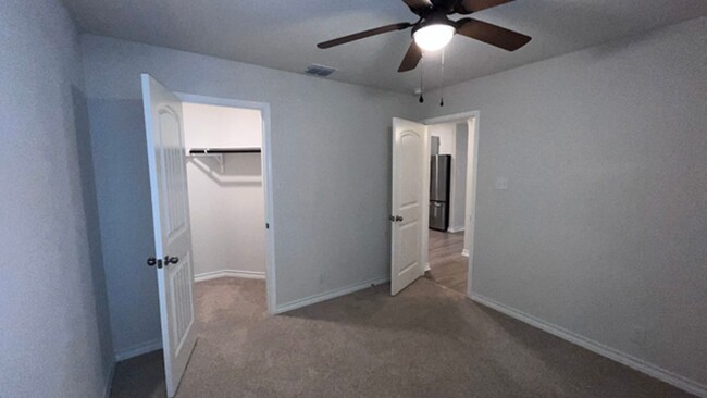 Building Photo - Charming 4-Bedroom Home Available for Rent...