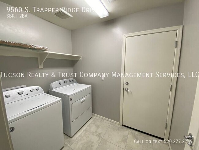 Building Photo - 9560 S Trapper Ridge Dr