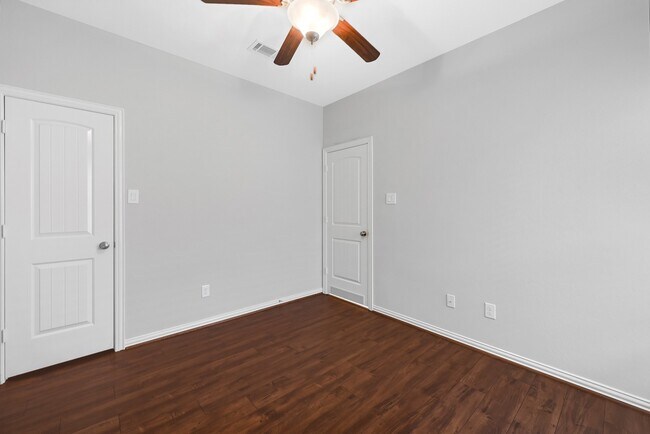 Building Photo - 13810 Rosemere Ln