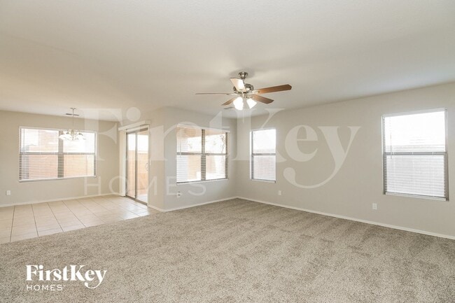 Building Photo - 2278 E Spruce Dr