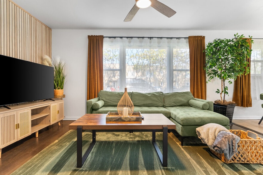 Building Photo - 124 S 9th St