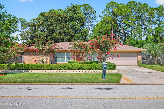 Primary Photo - 9727 Viceroy Dr E