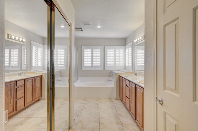 Building Photo - STUNNING 4 Bedroom, 2 Story Home featuring...