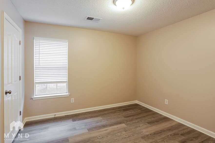Building Photo - 1142 Cross Valley Cove
