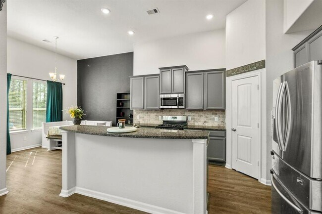 Building Photo - 9850 Guadalupe St