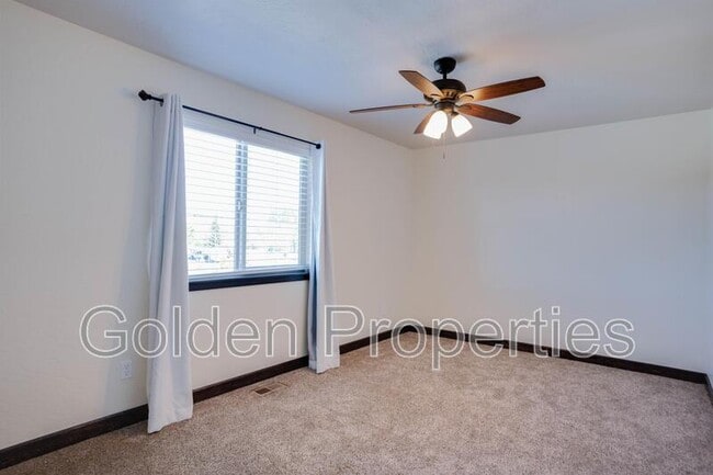Building Photo - 6677 N Gavin Loop
