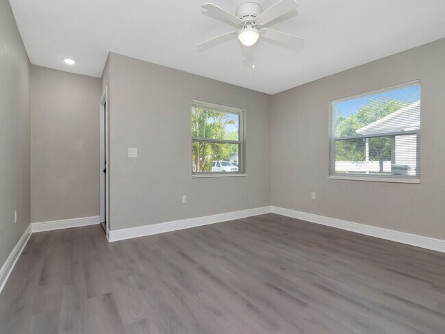 Building Photo - Fully Renovated 3-Bedroom, 2-Bath Rental in Bradenton, FL — $1,895/Month with Pest Control, Trash...