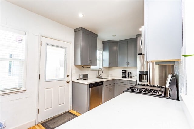 Building Photo - 4868 W 133rd St