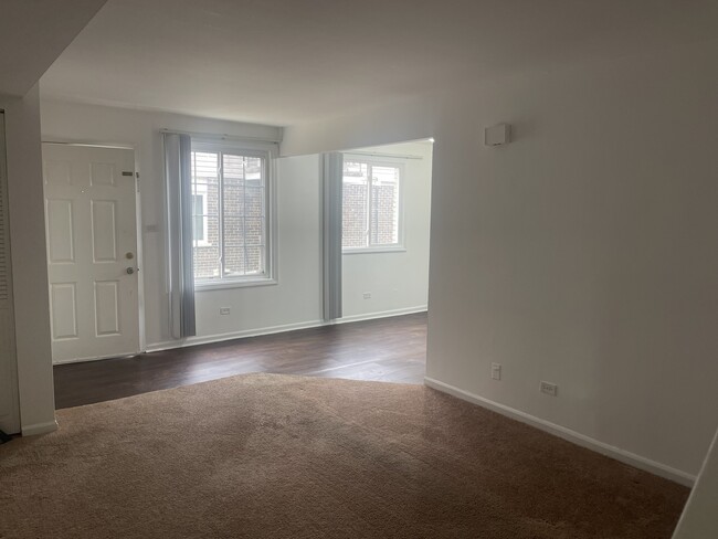 Building Photo - 10445 Austin Ave