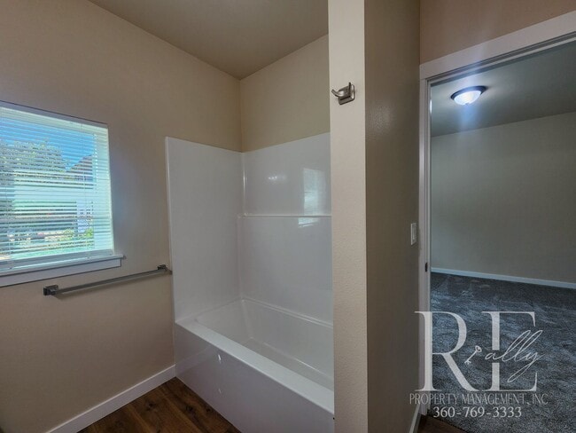 Building Photo - Brand-New 2-Bed, 2-Bath Duplex with Garage...