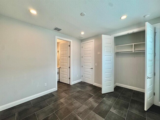 Building Photo - 4215 W North A St