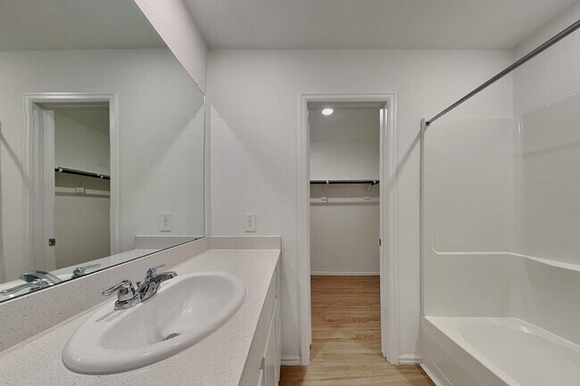 Building Photo - 18811 Charter Elm Dr