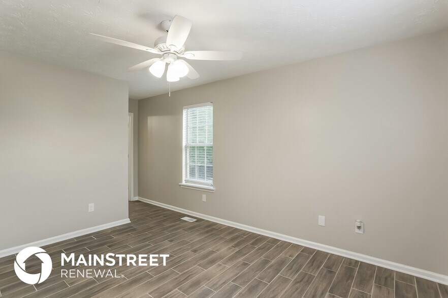 Building Photo - 382 Pleasant Way