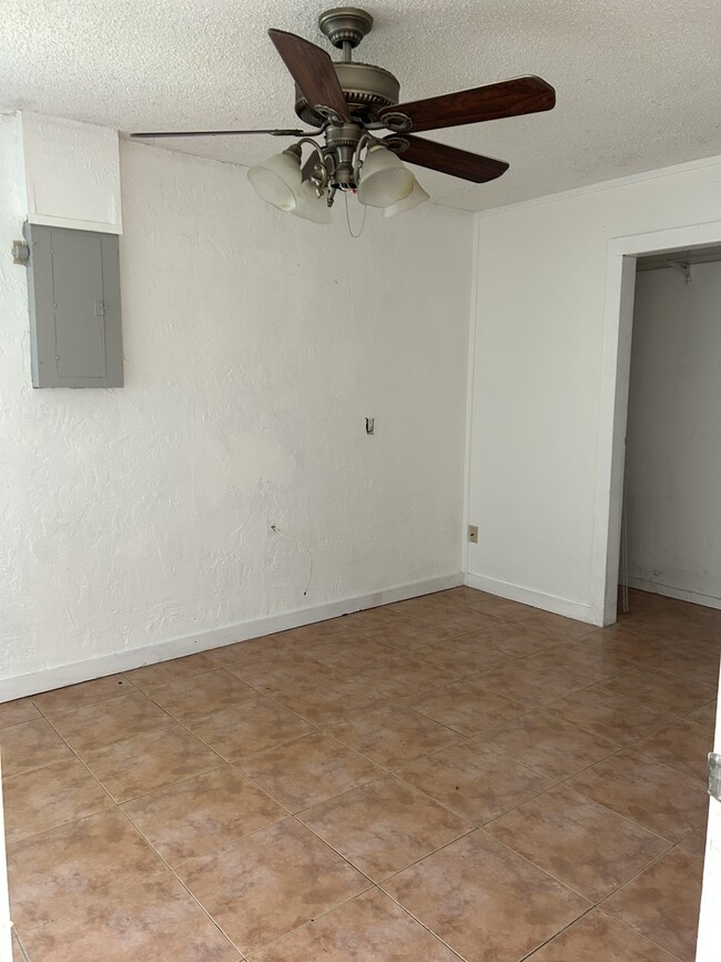 Garage bedroom - 18200 Adams Cir