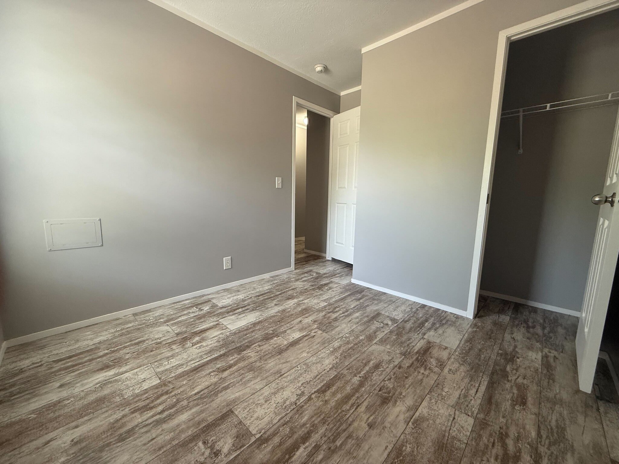 Building Photo - 11827 Cascade Cir