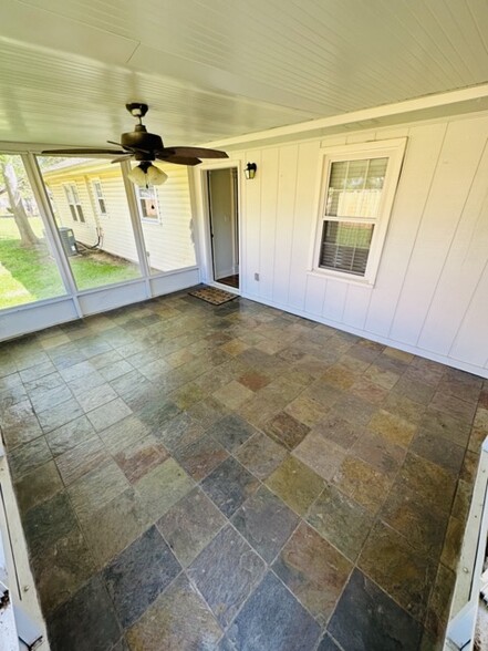 Screened in patio - 101 Williams Dr