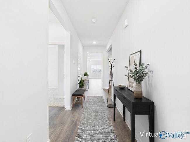 Building Photo - 115 Betty Williams Dr