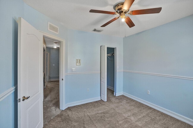 Building Photo - 21403 NW 13th Ct