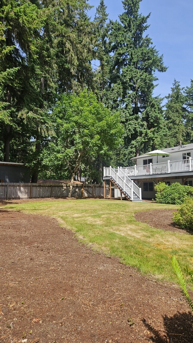 Building Photo - 6005 6th Ave SE