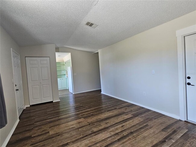 Building Photo - 1600 Meadow Lark Ln