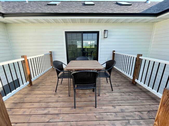 Building Photo - 1830 22nd St S