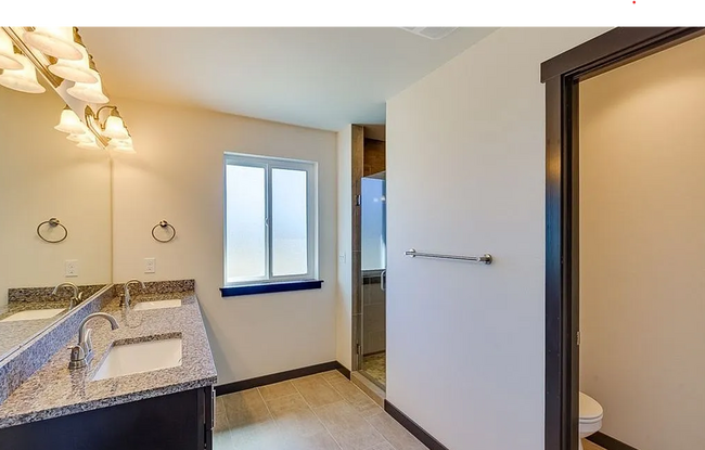 Building Photo - Mount Vernon 4 Bedroom