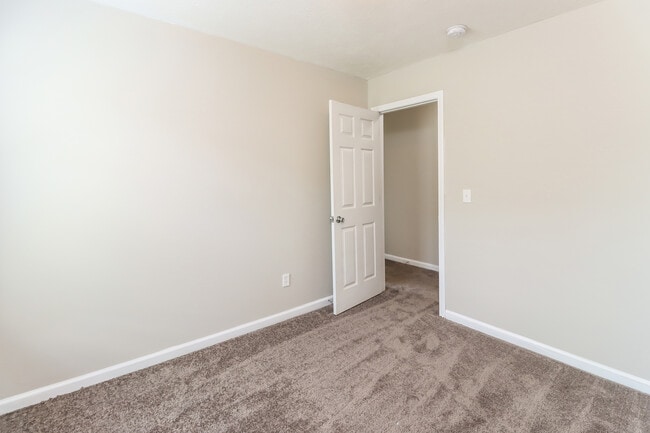 Building Photo - 10944 Big Sky Dr