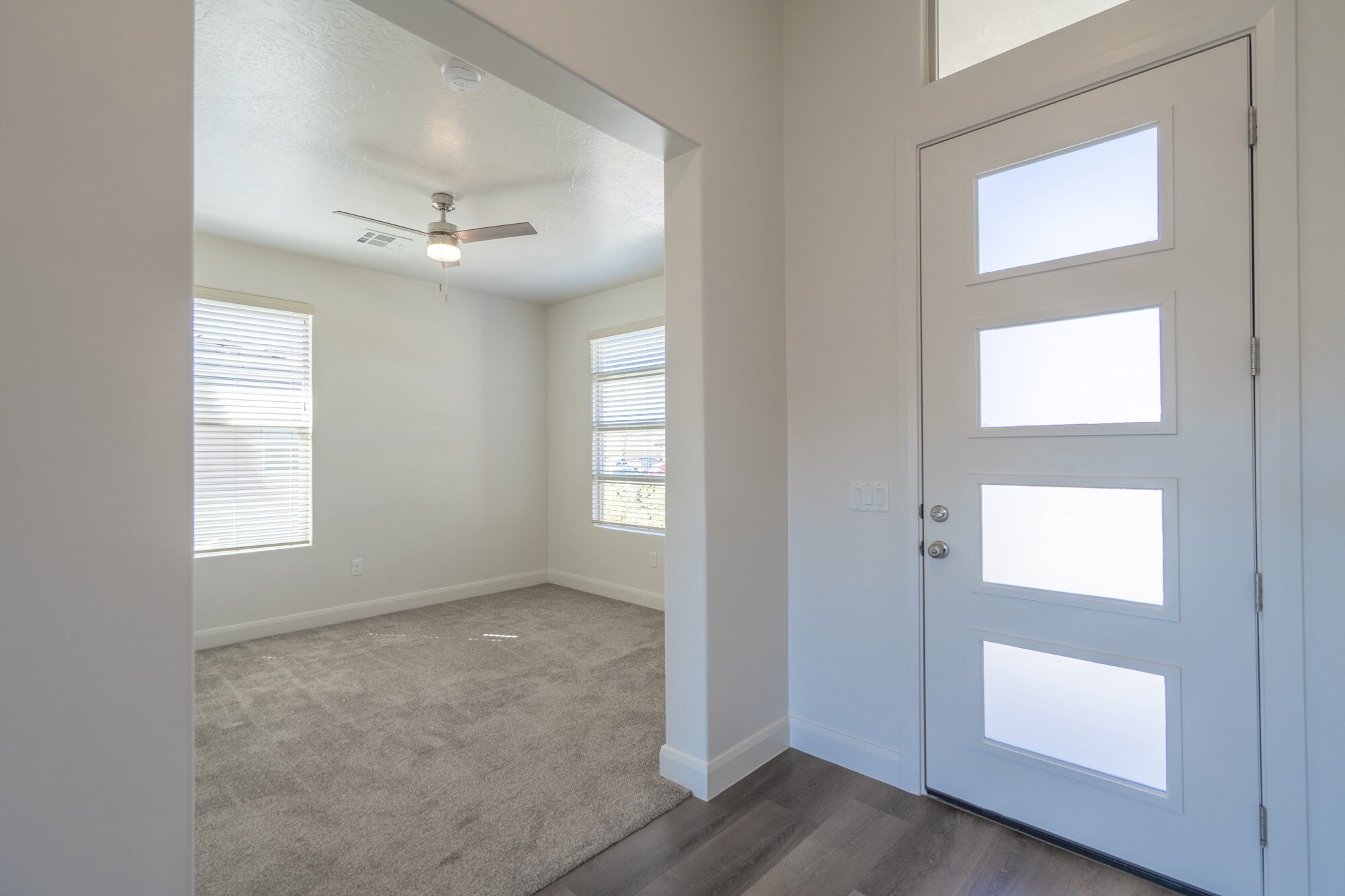 Building Photo - 3158 E Fuchsia Dr