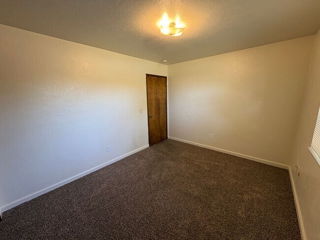 Building Photo - Old Style Charm home with pool Available Now!