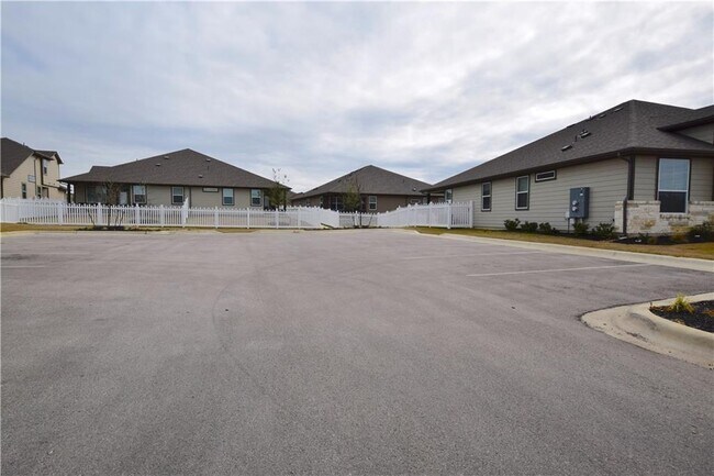 Building Photo - 1701 Logan Dr