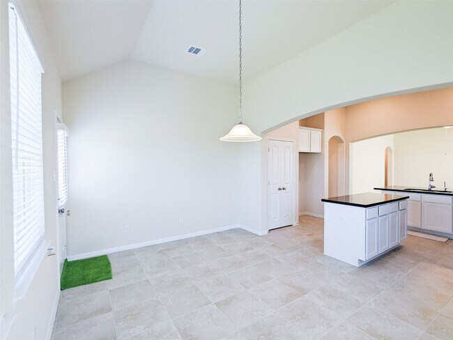 Building Photo - 6303 Prince Pl Dr