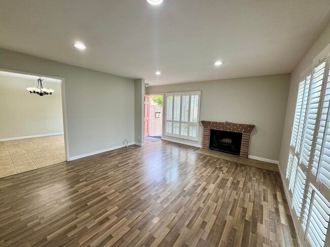Building Photo - 3462 Del Amo Blvd