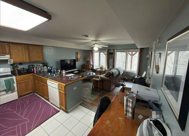 Building Photo - 169 Brookview Ln