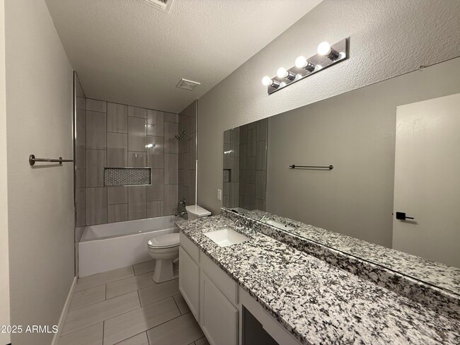 Building Photo - 14506 N 129th Ave