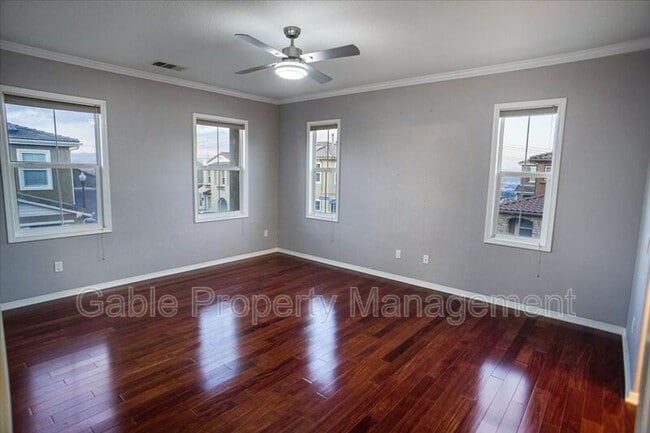 Building Photo - 20420 Victory Ct