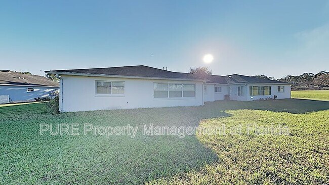 Building Photo - 9911 SW 96th St