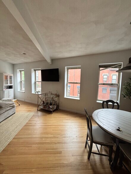 Living Area - 378 North St