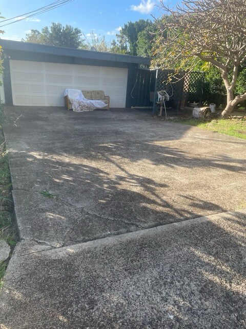 Building Photo - 264 Elilani St