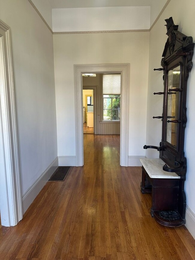 Building Photo - 3765 20th St