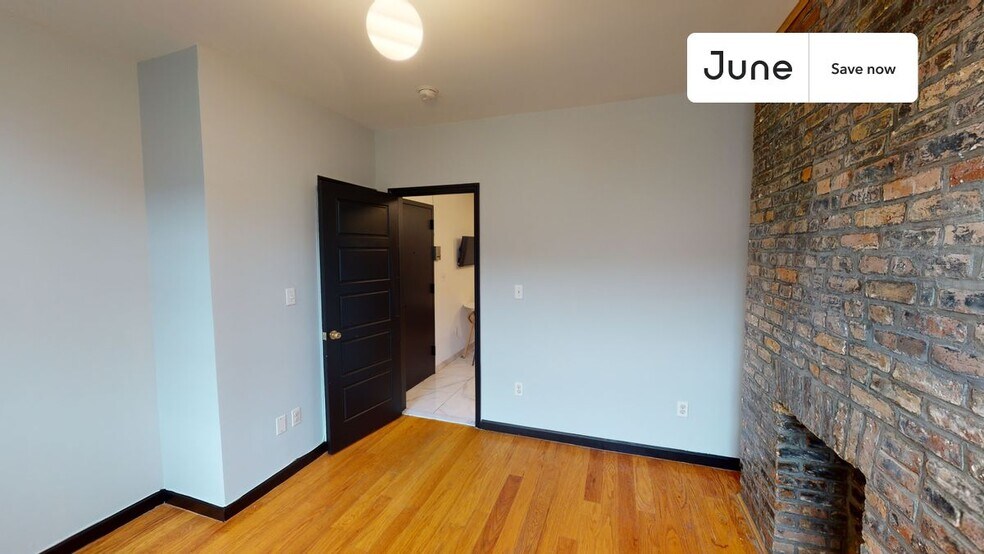 Building Photo - 2028 Second Avenue