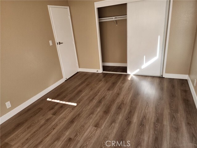 Building Photo - 1962 S Park Ave