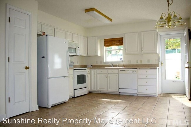 Building Photo - 2 br, 2 bath House - 407 McKinley Place