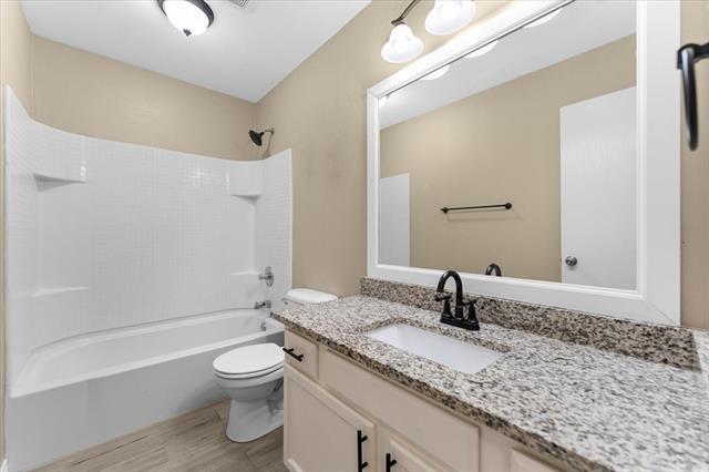 Building Photo - 1605 Bob Dr