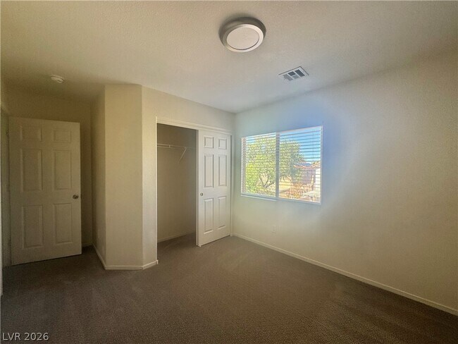 Building Photo - 7512 Jacaranda Leaf St