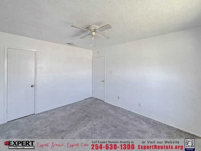 Building Photo - Charming Quad-Plex Near Long Branch Park! Unit A