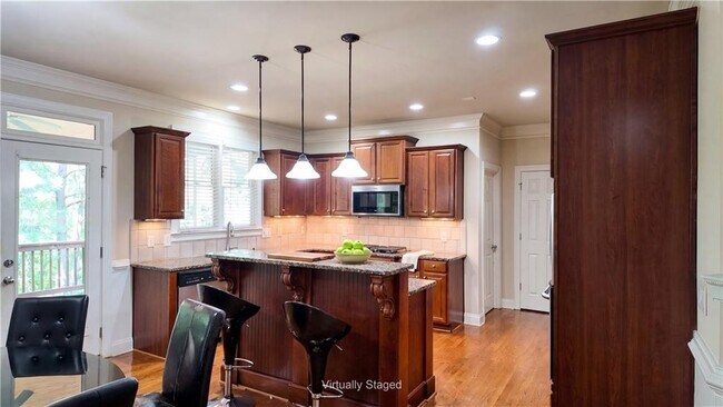 Building Photo - 5722 Ashleigh Walk Dr NW