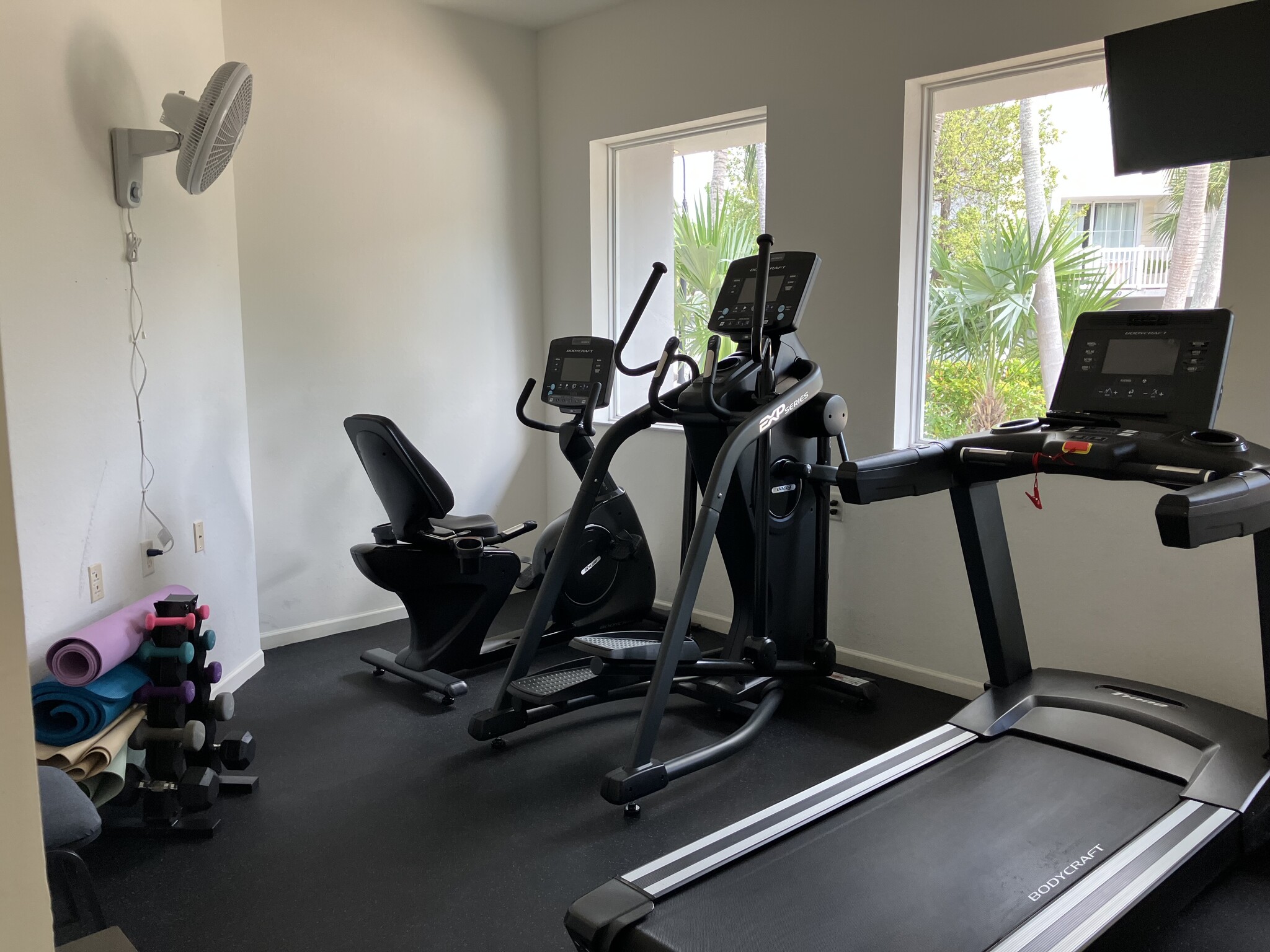 Cardio gym area - 63 Seaside North Ct