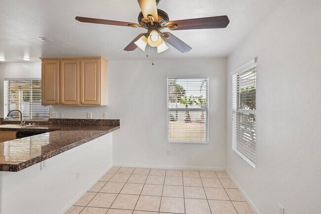 Building Photo - Beautiful 4 Bedroom Henderson Home